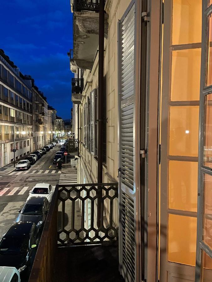 La Casa Di Ringhiera - Silenzioso Appartamento Di Charme Con Balcone Nel Quadrilatero Romano Turín Exterior foto